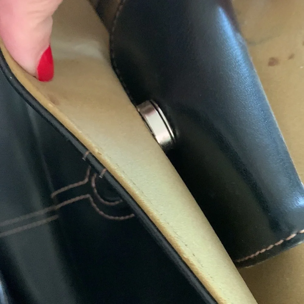 Black shoulder bag - Picture 3 of 5